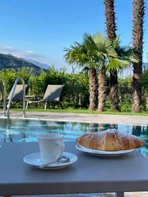 La colazione Bed & Breakfast ALEA Garda Lake Suite