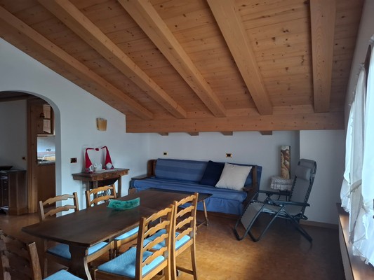 La zona giorno Appartamento Luminosa Mansarda