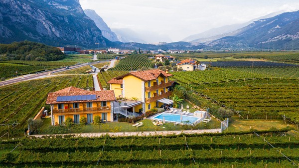 Photo exteriors Farmhouse B&B Agritur Maso Santa Lucia