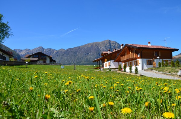 Foto Außenansicht Bed & Breakfast Chalet Trentino