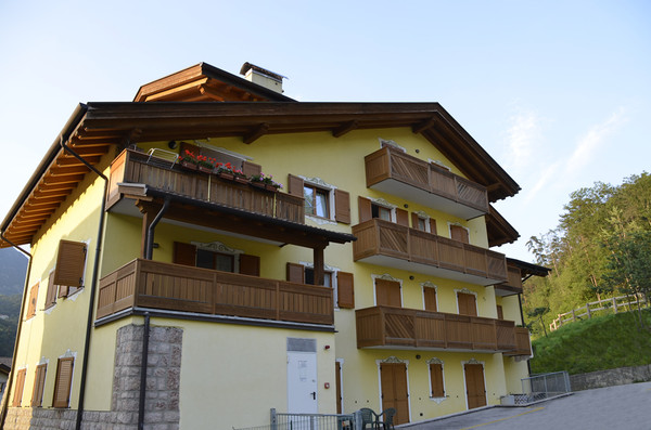 Foto esterno Appartamenti Comano Terme