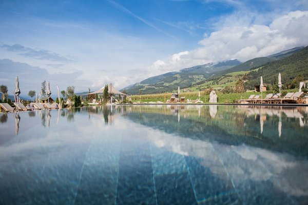 Foto della piscina all'aperto