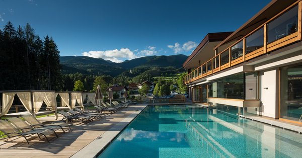 Foto della piscina all'aperto