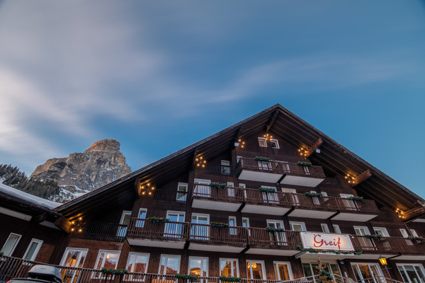 Foto Außenansicht TH Corvara - Greif Hotel