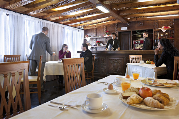 Das Frühstück TH Corvara - Greif Hotel