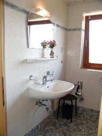 Photo of the bathroom Farmhouse apartments Reiterhof Grasspeinten
