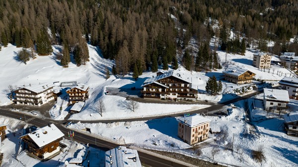 Foto esterno Residence Panorama - Hotel Maè