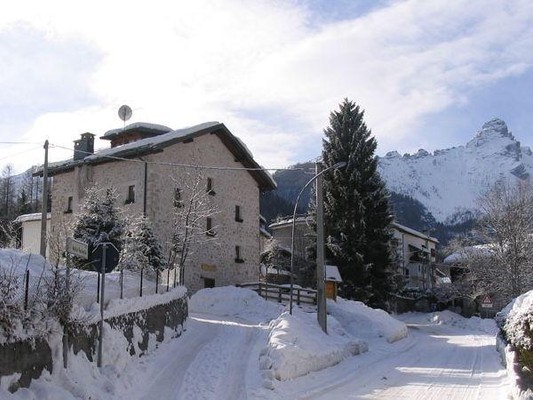 Foto esterno B&B + Appartamenti Villa Chele