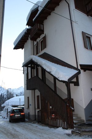 Foto esterno in inverno Marisa