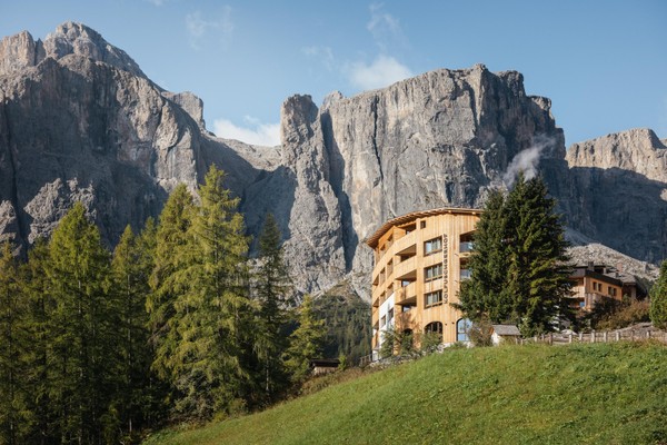 Foto Außenansicht Kolfuschgerhof Mountain Resort