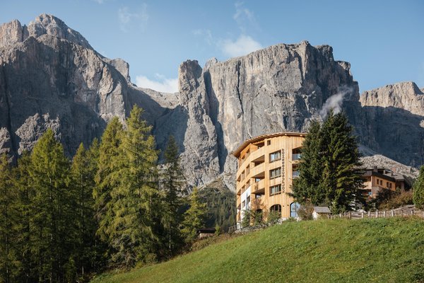 Sommer Präsentationsbild Kolfuschgerhof Mountain Resort