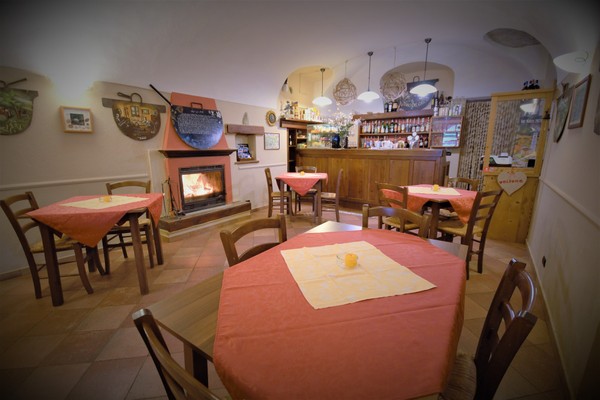 Il ristorante Prazzo (Valle Maira) La Tano di Grich