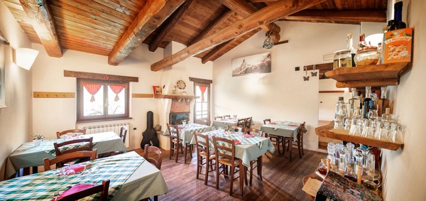 The restaurant Macra (Valle Maira) Locanda Del Silenzio