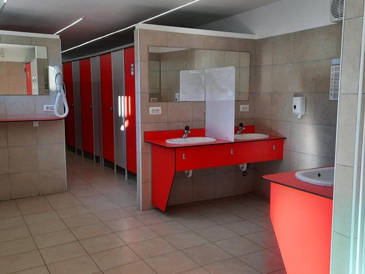Foto del bagno Area attrezzata camper Camperstoptorbole