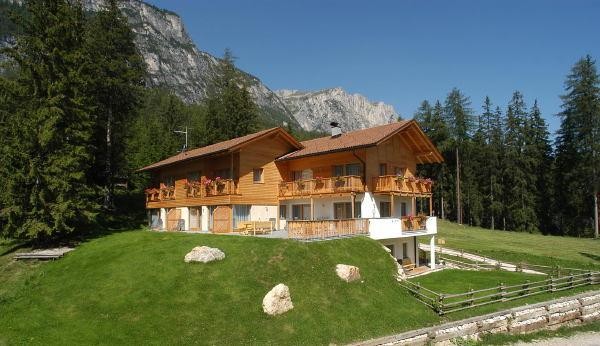 Foto esterno Apartments Chalet Susi