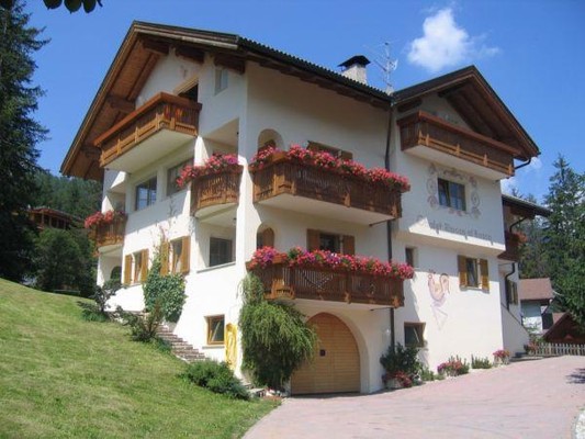 Foto Außenansicht Ferienwohnungen Chalet Riposo al Bosco