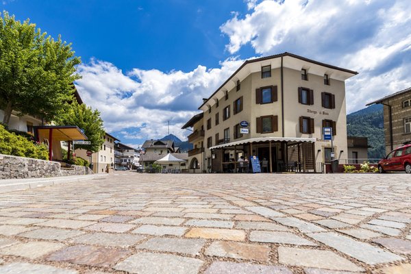 Foto esterno in estate Al Bivio