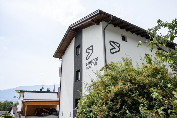 Foto Außenansicht Ferienwohnungen Sambock Quarter
