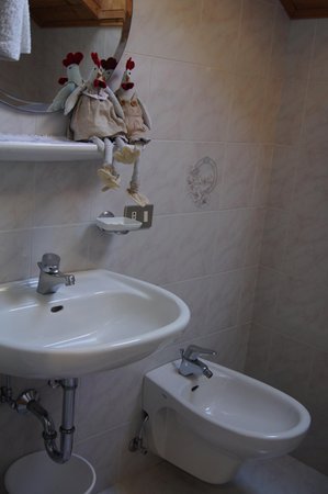 Photo of the bathroom Farmhouse apartments Ciasa Rü