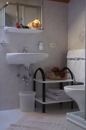 Photo of the bathroom Farmhouse apartments Ciasa Rü