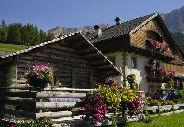 Photo exteriors in summer Ciasa Rü