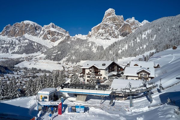 Photo exteriors in winter Sporthotel Panorama & Dep.