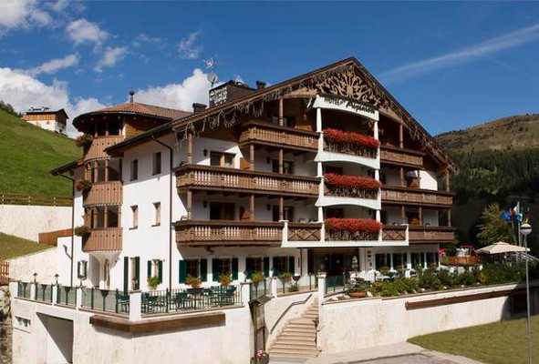 Photo exteriors Hotel + Residence Alpenrose
