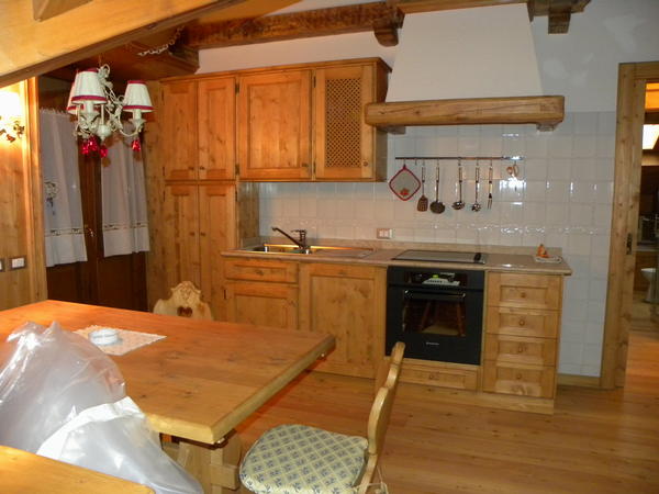 Foto della cucina Alpenrose