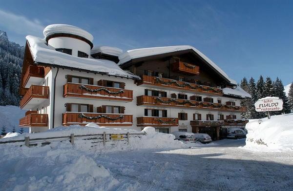 Foto Außenansicht Hotel Evaldo