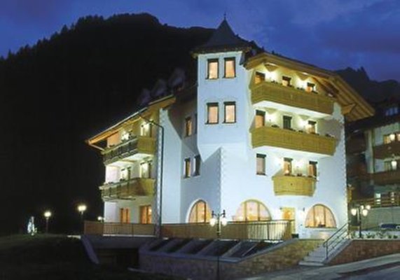 Summer presentation photo Garni (B&B) Serena