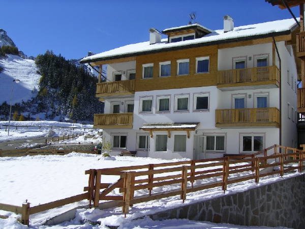 Foto invernale di presentazione Appartamenti Alpenroyal