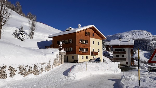 Foto Außenansicht Ferienwohnungen Giglio Rosso