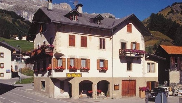 Foto Außenansicht Ferienwohnungen De Battista Ugo