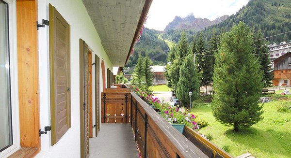 Photo of the balcony Iris