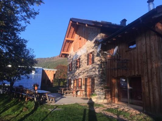 Foto Außenansicht Restaurant Serot