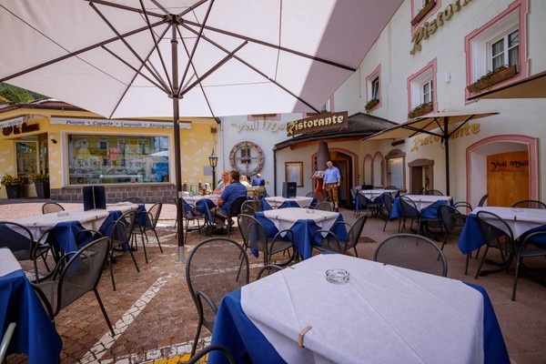 Foto esterno Ristorante Pizzeria Vedl Mulin
