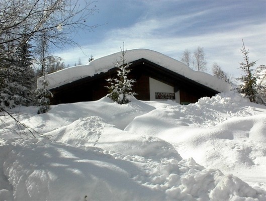 Foto Außenansicht Campingplatz Al Pez