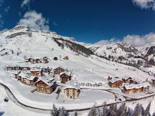 Foto Außenansicht Ferienwohnungen Home Service Arabba
