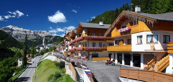 Photo exteriors Hotel Cesa Padon