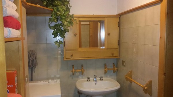 Photo of the bathroom Apartments Col di Lana