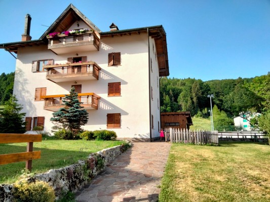 Foto Außenansicht Ferienwohnung Haus von Pojarach