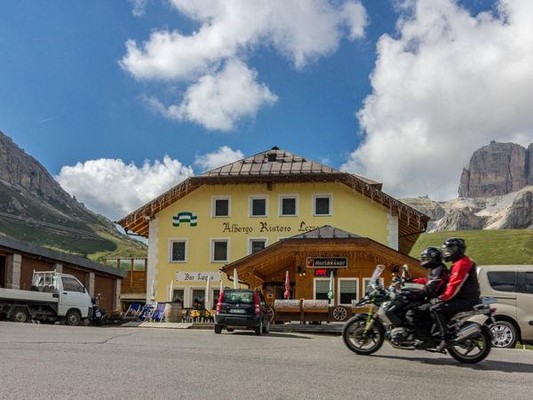 Foto esterno Albergo Ristoro Lezuo