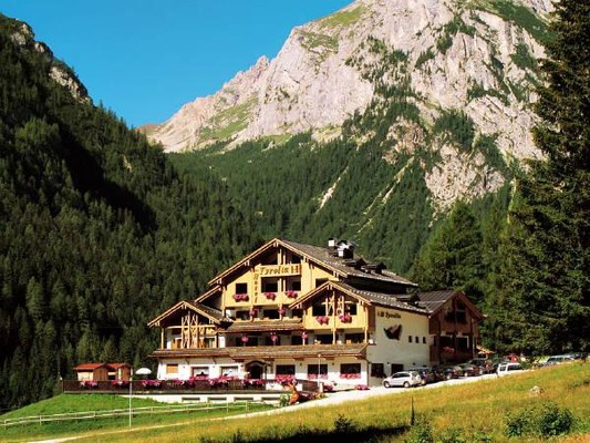 Foto Außenansicht Hotel Tyrolia