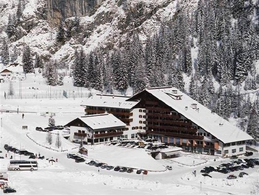 Photo exteriors Hotel Principe Marmolada
