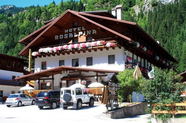 Foto Außenansicht Hotel Rosalpina
