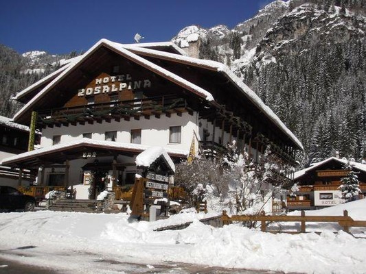 Foto Außenansicht Hotel Rosalpina