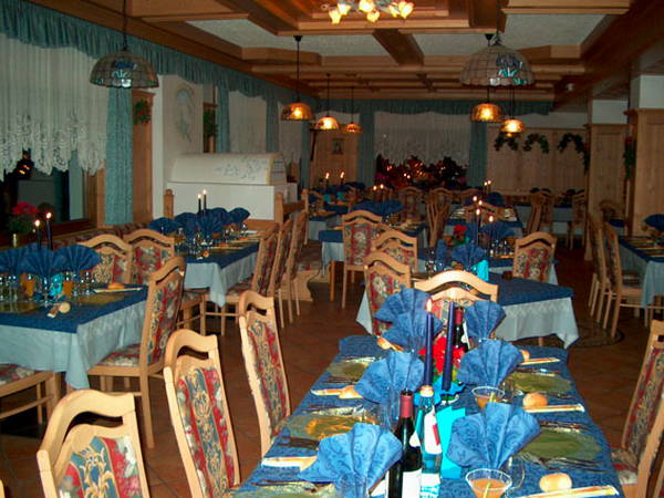 Il ristorante Bosco Verde (Marmolada) Rosalpina