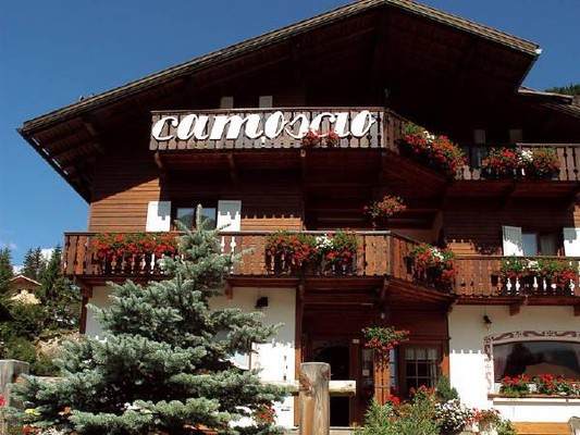Photo exteriors Hotel Camoscio