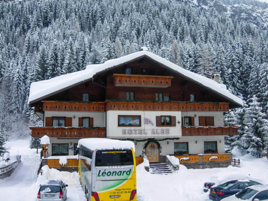 Foto Außenansicht Hotel Albe