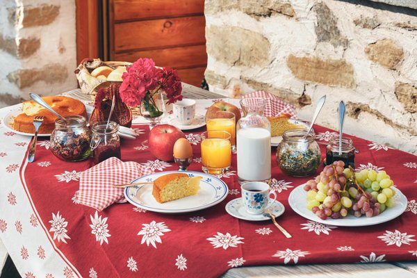 La colazione Masi di montagna Chalet Bergdorf Stablo